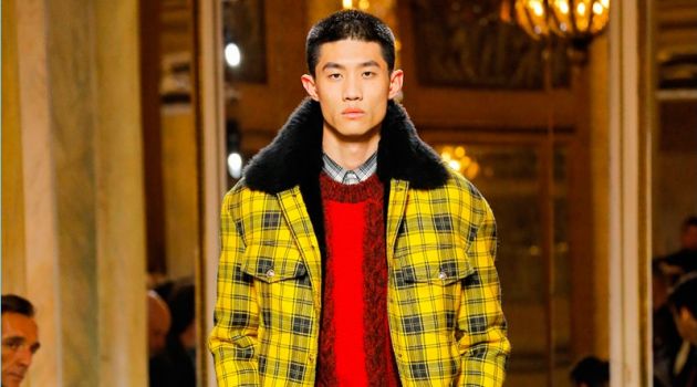 Versace Delivers Print Heavy Fall '18 Collection Versace Fall/Winter 2018