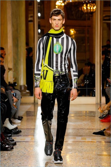 Versace Fall Winter 2018 Mens Collection Runway Show 031