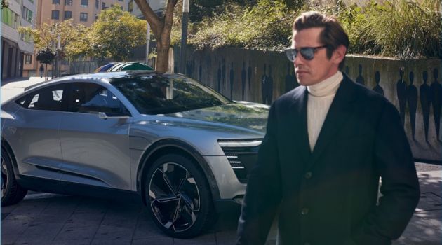 Werner Schreyer Drives the Audi E-tron Sportback Concept Model Werner Schreyer fronts an outing for the Audi e-tron Sportback concept.