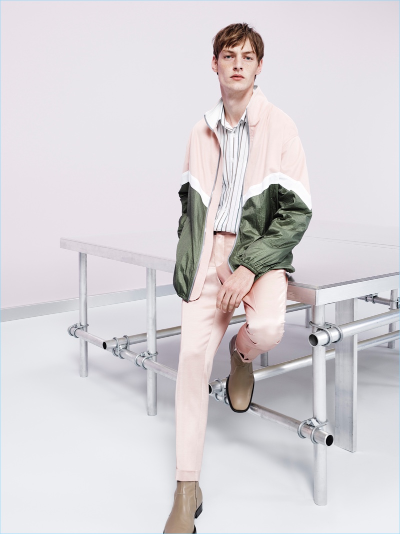 Roberto Sipos fronts Zara Man's spring-summer 2018 campaign.
