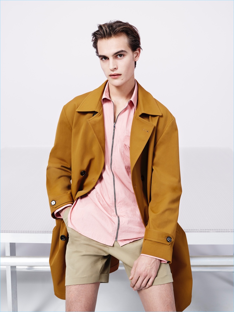 Parker van Noord appears in Zara Man's spring-summer 2018 campaign.