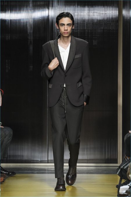 Boss Hugo Boss Fall Winter 2018 Mens Collection Runway 033