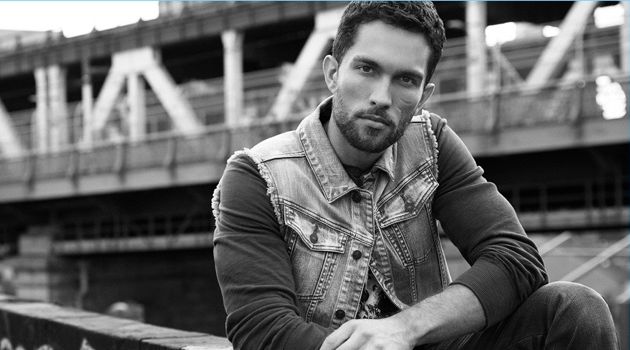 Tobias Sørensen Reunites with Buffalo David Bitton for Spring '18 Campaign Tobias Sørensen rocks denim for Buffalo David Bitton.