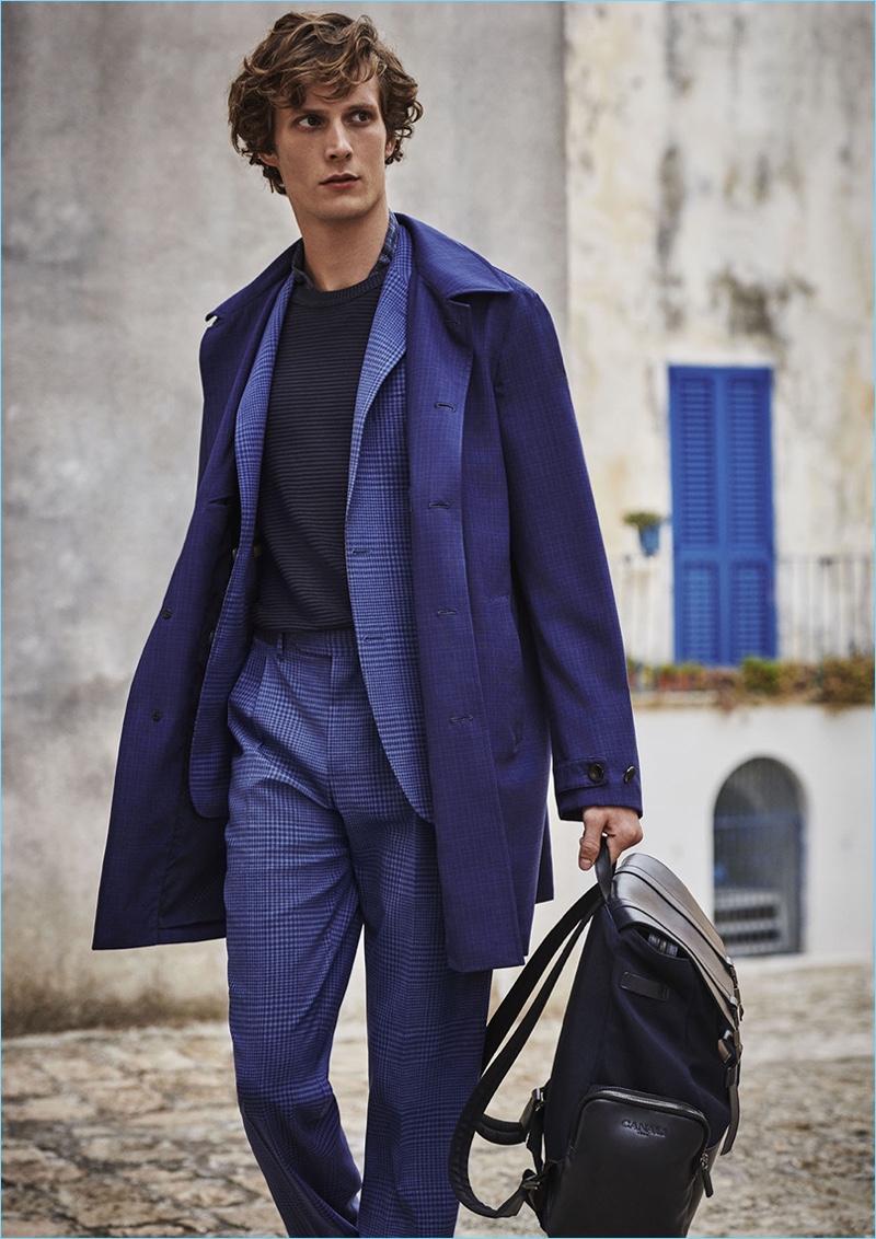 Felix Gesnouin steps out in a monochromatic look by Canali.