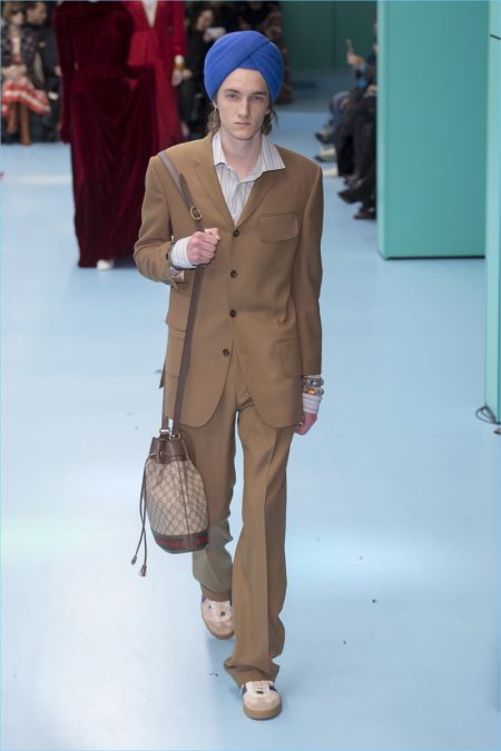 Gucci Fall 2018 Mens Collection Runway 024