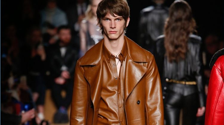 Roberto Cavalli Channels Western Style for Fall ’18 Collection