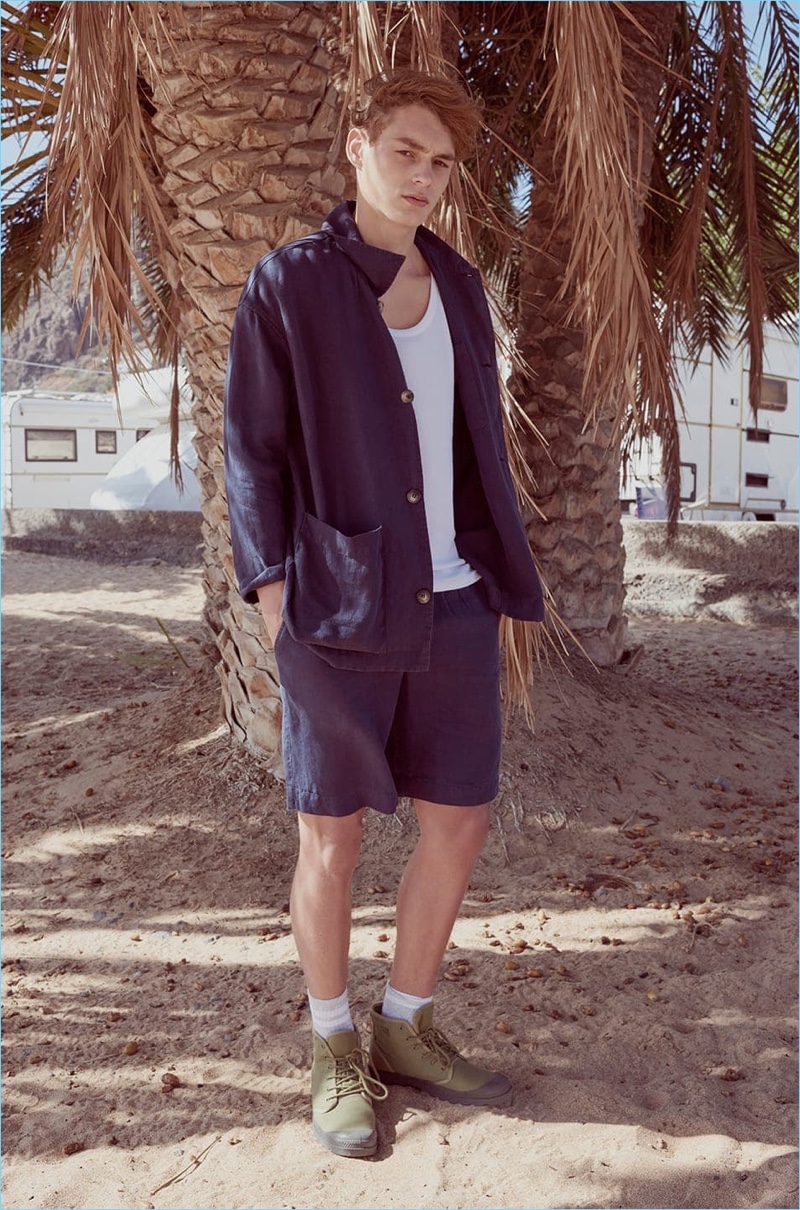 Dani van de Water stars in American Vintage's spring-summer 2018 outing. » Dani van de Water Models Casual Style for American Vintage Dani van de Water stars in American Vintage's spring-summer 2018 outing.