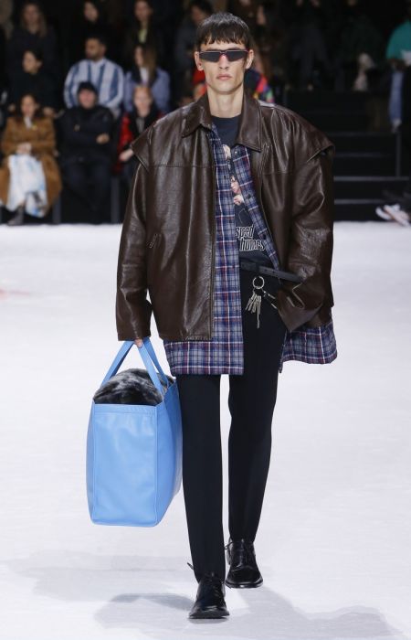 Balenciaga Fall Winter 2018 Mens Collection 15