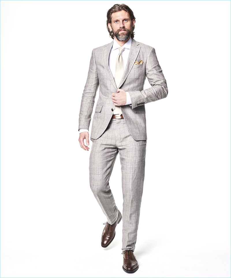 Tapping into a dapper edge, RJ Rogenski sports a Todd Snyder White Label Sutton windowpane linen suit in grey. » 29 Palms Highway: Todd Snyder Highlights Spring '18 Suits Tapping into a dapper edge, RJ Rogenski sports a Todd Snyder White Label Sutton windowpane linen suit in grey.