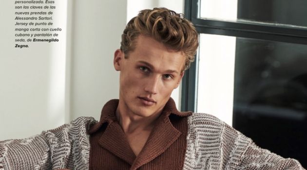 Bram Valbracht is Dashing in Chic Looks for Código Único Bram Valbracht is Dashing in Chic Looks for Código Único