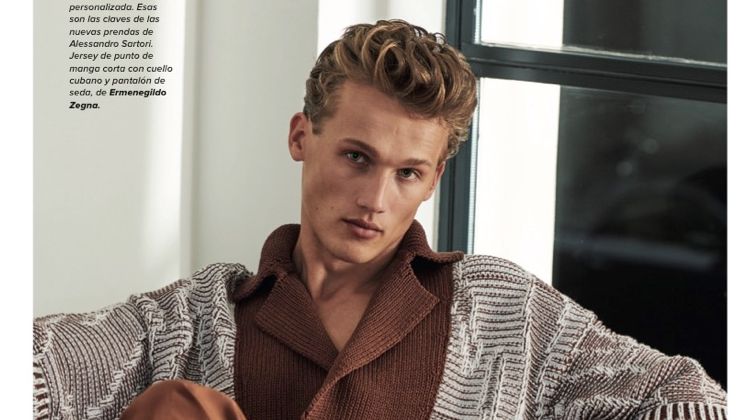 Bram Valbracht is Dashing in Chic Looks for Código Único