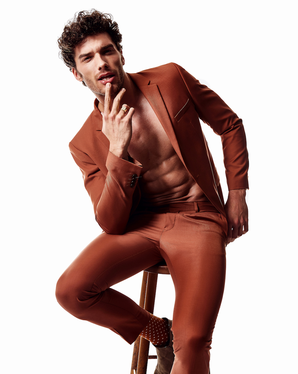 Abella Anderson, Diamond Kitty va Rebeca Linares 3 ta erkaklar xorozlarini sorishadi va sikilishadi Tselkasha jinsiy aloqa