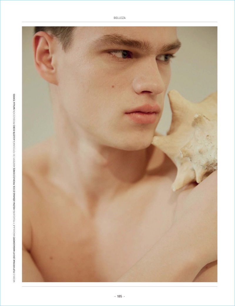 Filip Hrivnak 2018 Editorial LOfficiel Hommes Espana 005