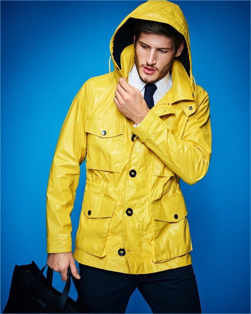 Ryan Tift makes a statement in BOSS' yellow waxed cotton field jacket.