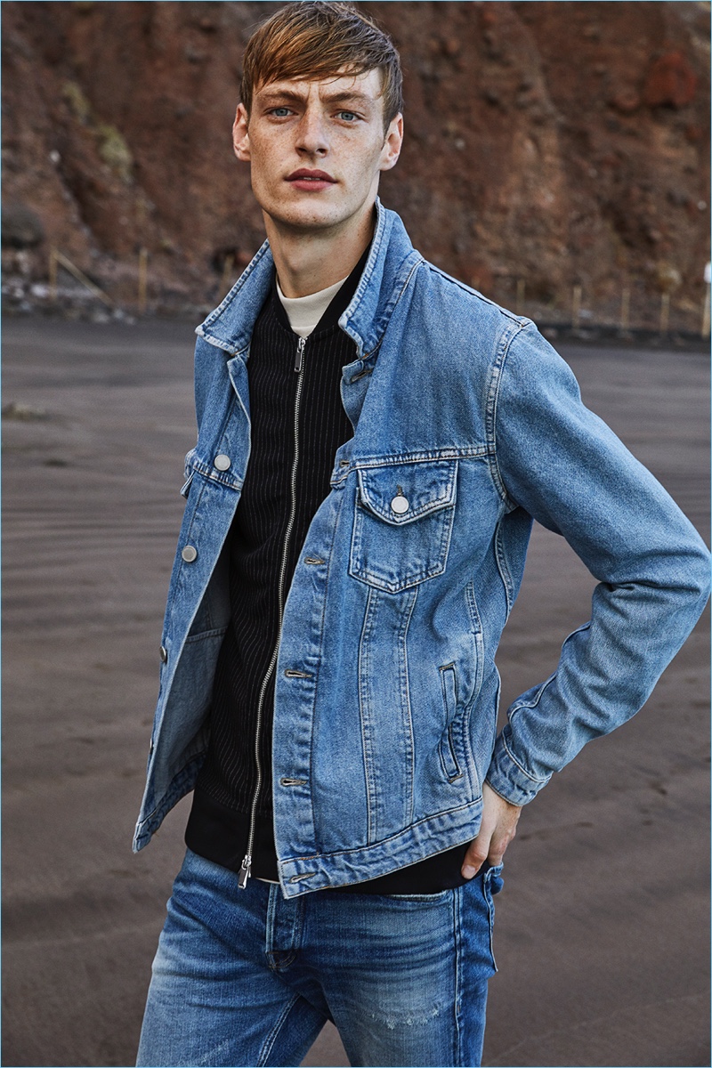 Donning double denim, Roberto Sipos fronts Jack & Jones' spring-summer 2018 campaign.