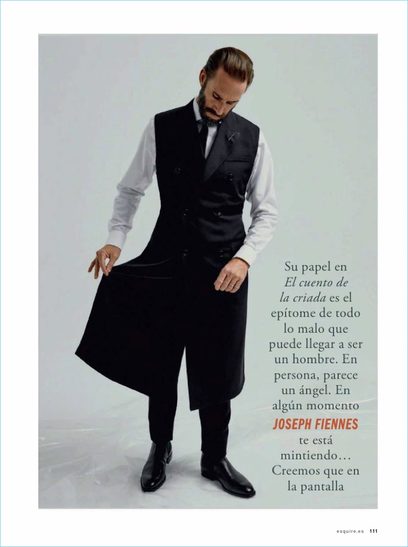 Javier Biosca photographs Joseph Fiennes for Esquire España.