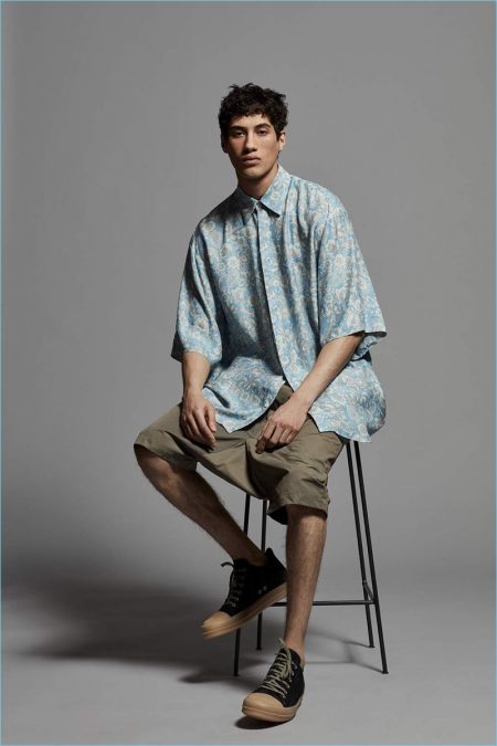 how to wear an oversized shirt men