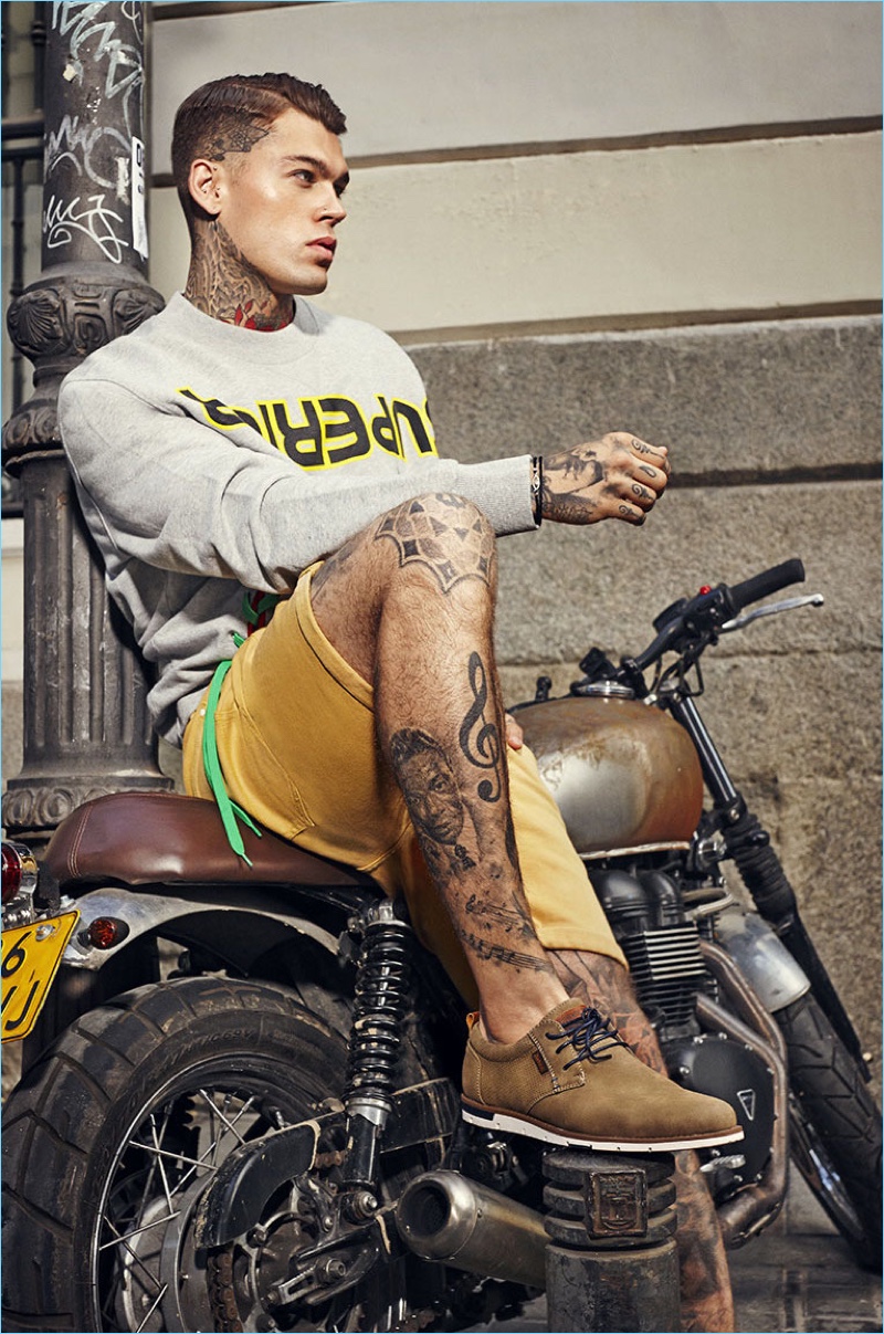 Model Stephen James fronts Refresh's spring-summer 2018 campaign.