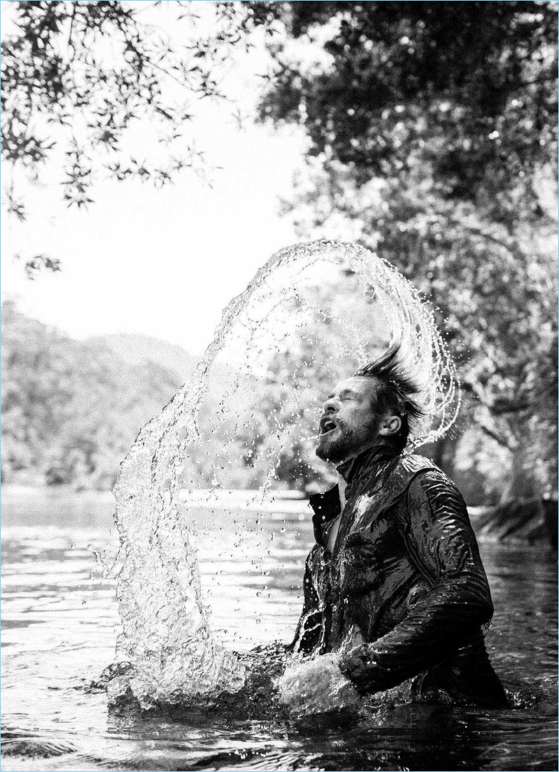 Starring in a photo shoot, Simon Baker connects with Harper's Bazaar Australia.