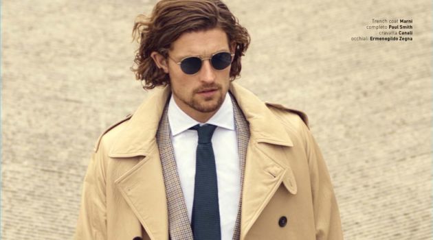 Wouter Peelen Dons Sharp Trench Coats for Wall Street Italia Wouter Peelen Dons Sharp Trench Coats for Wall Street Italia