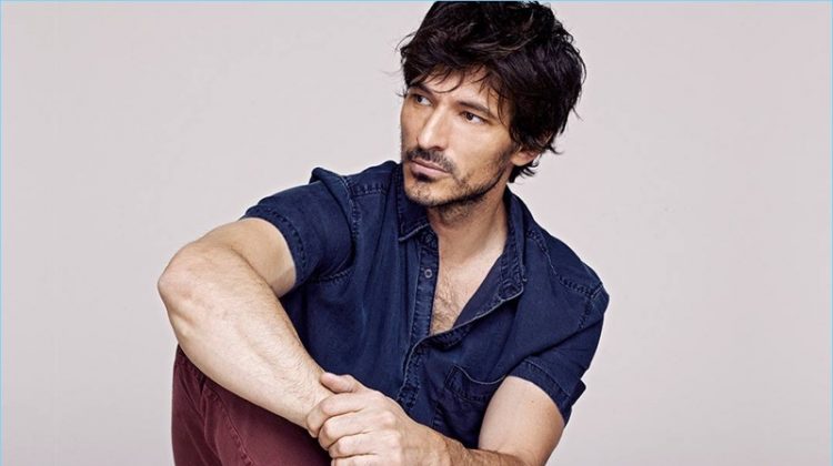 Andres Velencoso stars in Xti's spring-summer 2018 campaign.