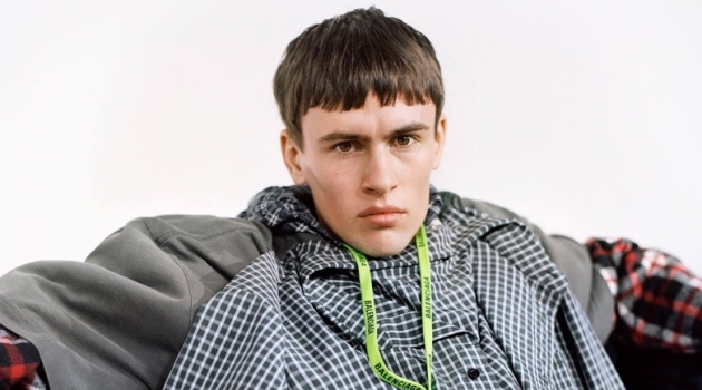 Balenciaga Taps Fresh Face Benedikt Bachler for Fall '18 Campaign Benedikt Bachler stars in Balenciaga's fall-winter 2018 men's campaign.