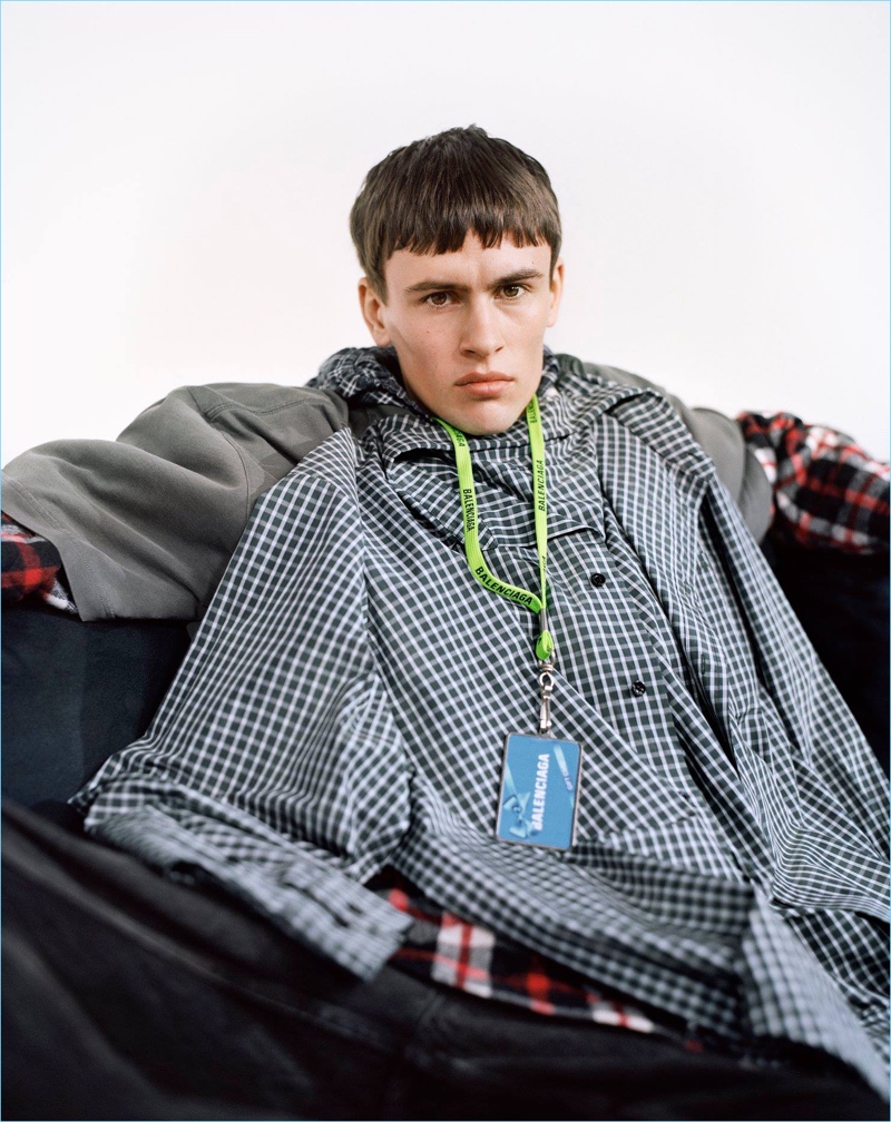 Benedikt Bachler stars in Balenciaga's fall-winter 2018 men's campaign.