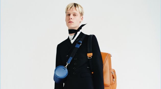 Dior Homme Unveils Fall '18 Leather Goods Dior Homme Unveils Fall '18 Leather Goods