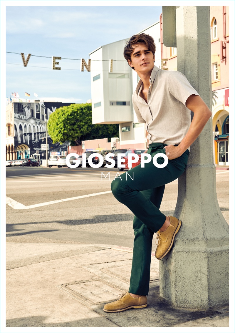 A smart-casual vision, Pepe Barroso fronts Gioseppo Man's spring-summer 2018 campaign.