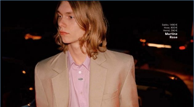 Kit Warrington Rocks Tailored Fashions for GQ Germany Kit Warrington Rocks Tailored Fashions for GQ Germany