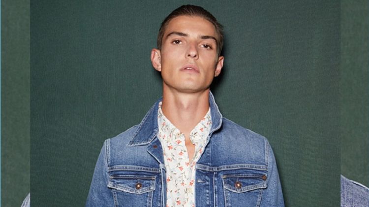 A casual vision, Guerrino Santulliana sports denim from Pepe Jeans' pre-fall 2018 collection.