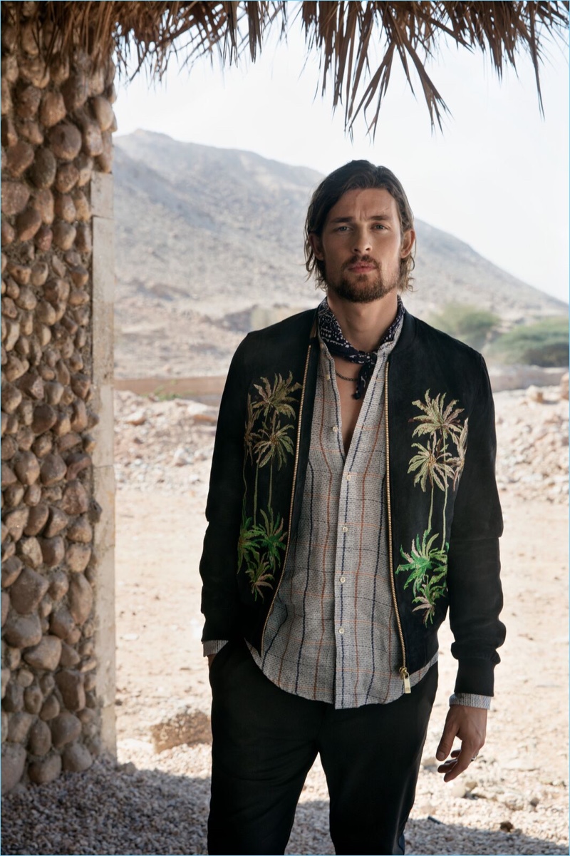 Dutch model Wouter Peelen fronts Scotch & Soda's spring-summer 2018 campaign.