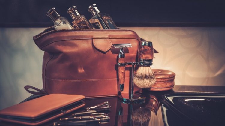 5 Safety Razor Travel Cases for Complete Shaves
