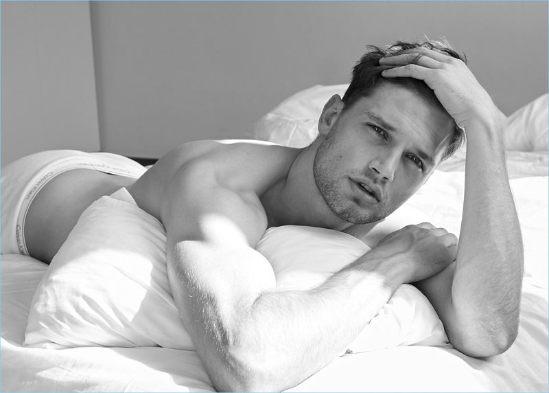 Relaxing in bed, Stefan Pollman poses for a photo update.