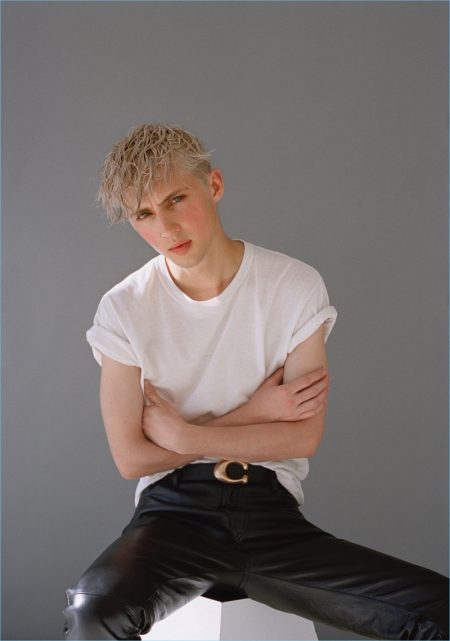 Troye Sivan 2018 Wonderland Photo Shoot 009