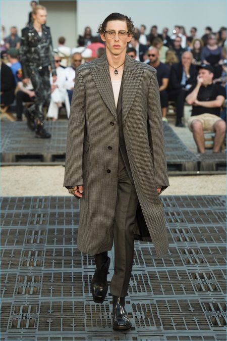 Alexander McQueen Spring Summer 2019 Mens Collection 016