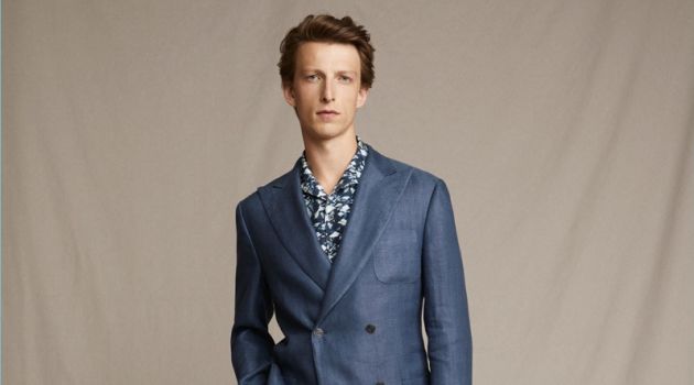 Corneliani Delivers Sartorial Style for Spring '19 Collection Corneliani Delivers Sartorial Style for Spring '19 Collection