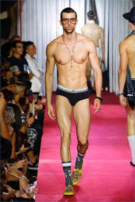 Dolce Gabbana 2018 Secret Mens Show Underwear 031