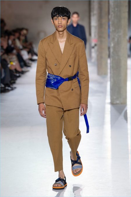 Dries Van Noten Spring 19 Men S Collection Paris Fashion Week The Fashionisto