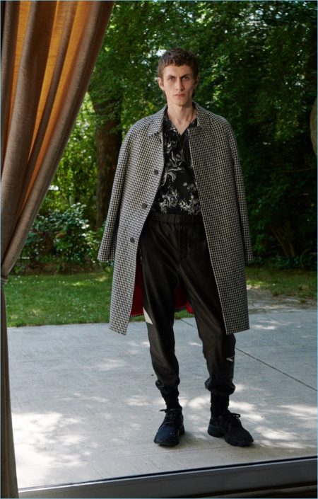 Givenchy Resort 2019 Menswear Collection 007