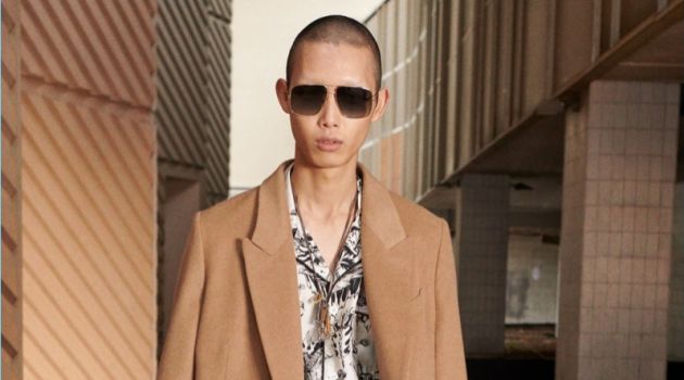 Givenchy Delivers 80s-Inspired Style for Resort '19 Collection Givenchy Resort 2019 Menswear