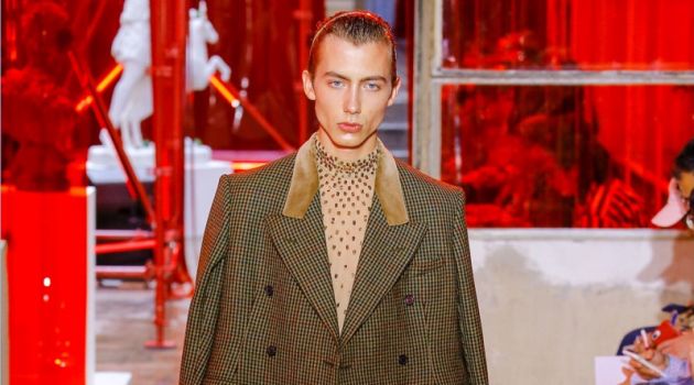 Maison Margiela Debuts Artisanal Collection for Spring '19 Show Maison Margiela Debuts Artisanal Collection for Spring '19 Show