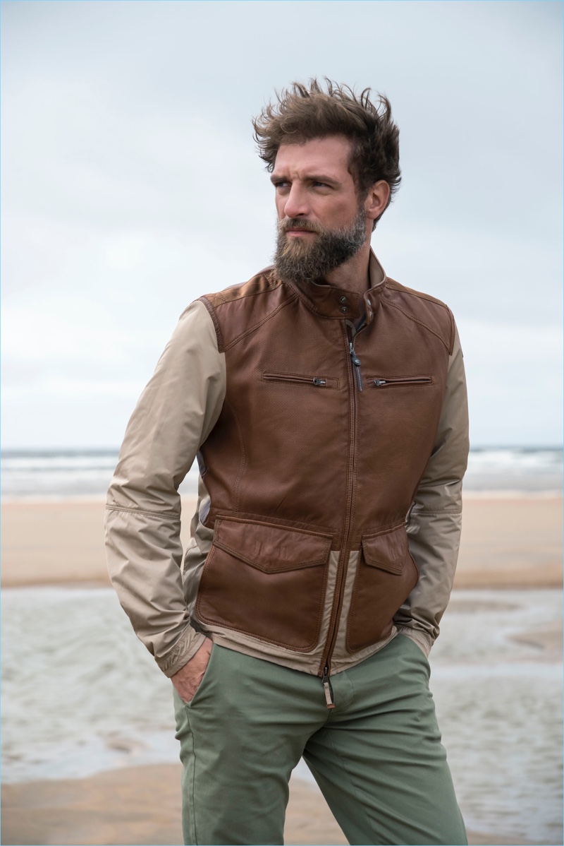 Making a case for luxury, Christian Gajdus dons Parajumpers' lambskin Jules jacket from its Special Edition capsule collection. » Achieve a Rugged Sensibility with Parajumpers' Latest Outerwear Making a case for luxury, Christian Gajdus dons Parajumpers' lambskin Jules jacket from its Special Edition capsule collection.