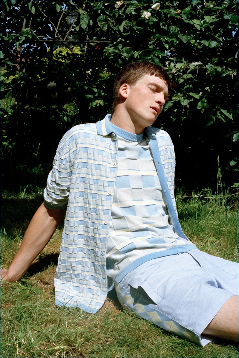 Sporting a twinset, Hamish Frew stars in Pringle of Scotland's spring-summer 2019 lookbook.