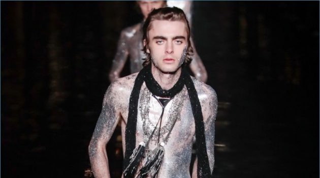 Saint Laurent Channels 70s New York for Spring '19 Collection Saint Laurent Channels 70s New York for Spring '19 Collection
