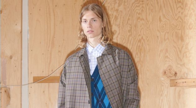 Stella McCartney Updates Classics for Spring '19 Collection Stella McCartney Updates Classics for Spring '19 Collection