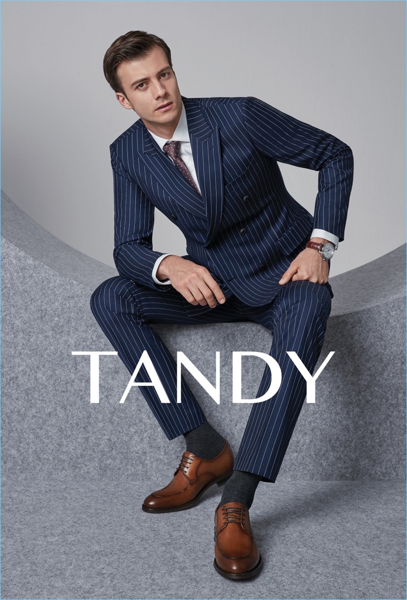 Donning a pinstripe suit, Gilberto Fritsch stars in Tandy's spring-summer 2018 campaign.