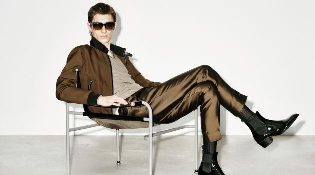 Tom Ford Does Monochromatic Dress for Spring '19 Collection Model Henry Kitcher stars in Tom Ford's spring-summer 2019 lookbook.