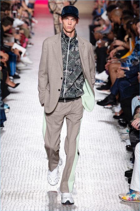 Valentino Spring Summer 2019 Mens Collection 043