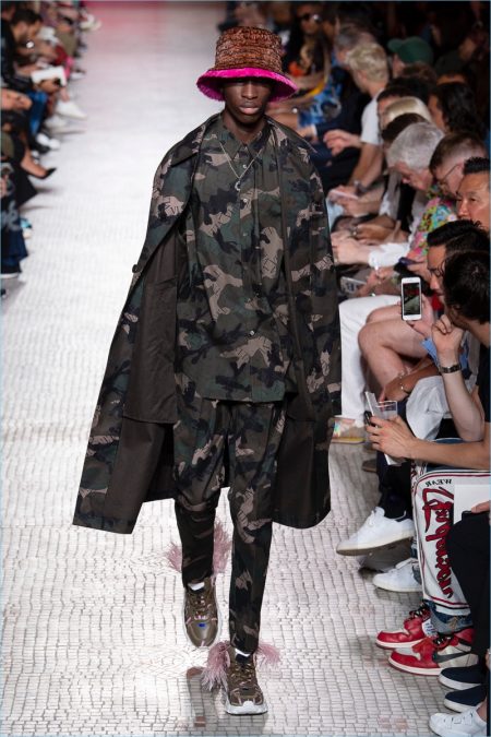Valentino Spring Summer 2019 Mens Collection 054